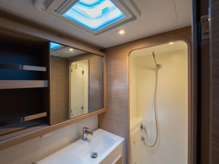 Hire a Lagoon Lagoon 42 Il-Gżira