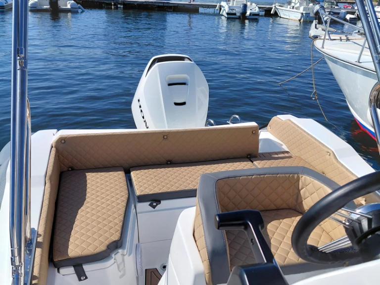 Hire RIB Levante with a boat licence