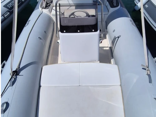 Yacht hire Sorrento cheap 19