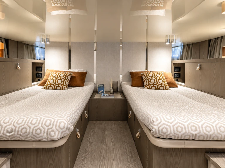 Hire Luxury Yacht Invictus  with a boat licence