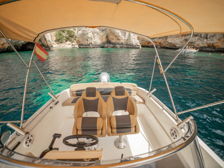 AQUA 620 charter bareboat or skippered in  Oliva