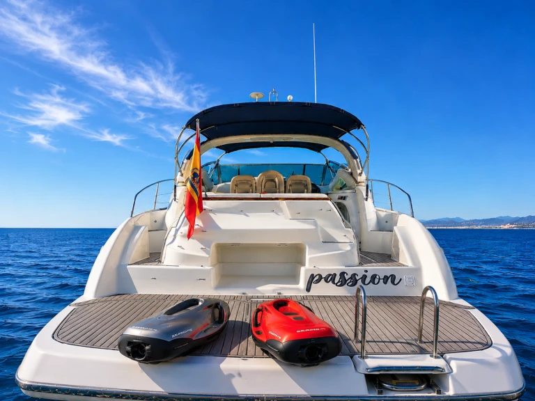 Hire Motorboat Cranchi with a boat licence