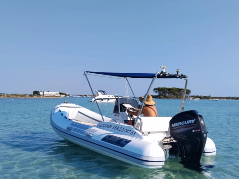 Hire RIB Sacs with a boat licence