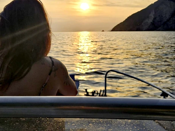 Motorboat to hire La Spezia at the best price
