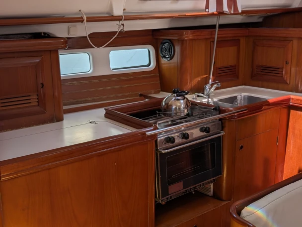 Yacht charter Alimos - Bénéteau Oceanis 411 Clipper on SamBoat