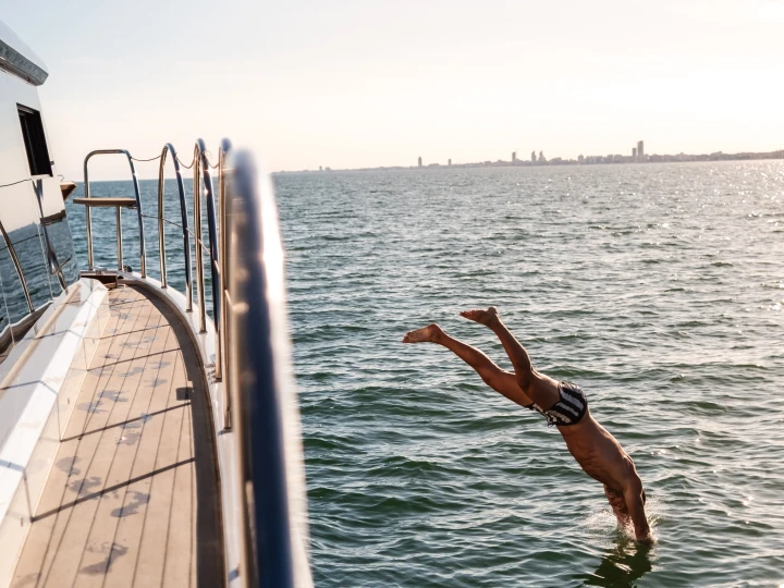 Charter a Biondi Yacht Calita Yacht Smart in Lido di Jesolo on Samboat