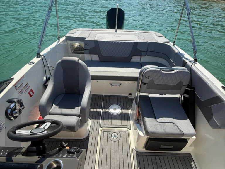 Yacht hire Brison-Saint-Innocent cheap VR5 OE