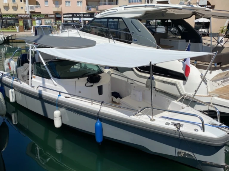 Yacht charter Mandelieu-la-Napoule - Axopar 28 T-Top on SamBoat