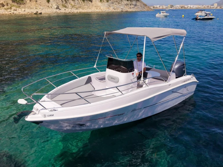 Charter a Bluline Bluline 21 Ft Open in Spain on Samboat