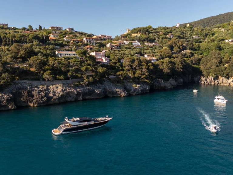Yacht charter Portofino - CERRI Cerri 86  on SamBoat