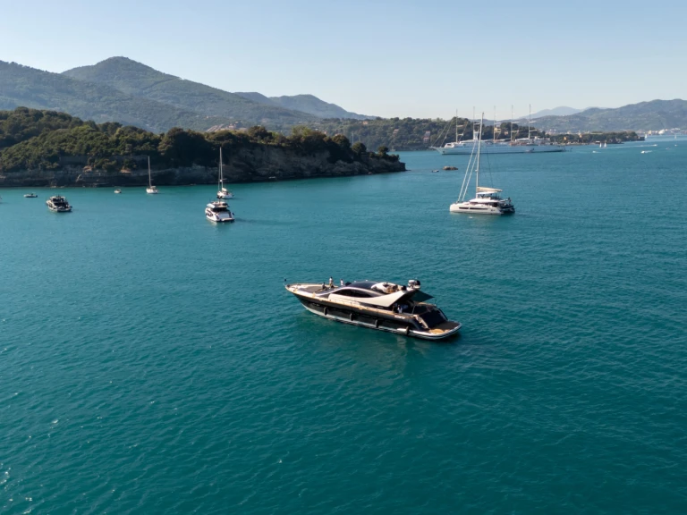 Hire a CERRI Cerri 86  Portofino