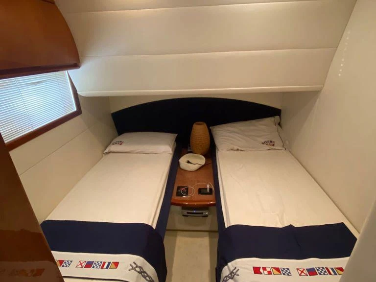 Motorboat to hire Castellammare di Stabia at the best price