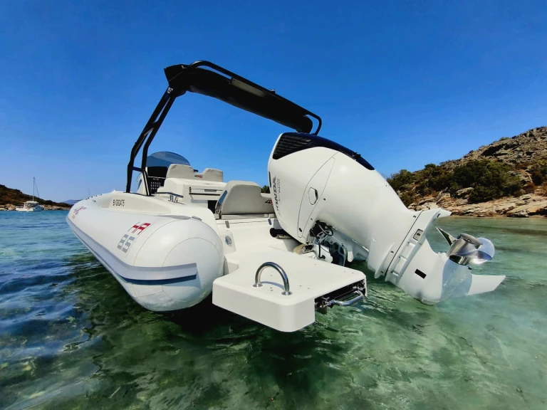4XC HA 8.5 charter bareboat or skippered in  Saint-Florent