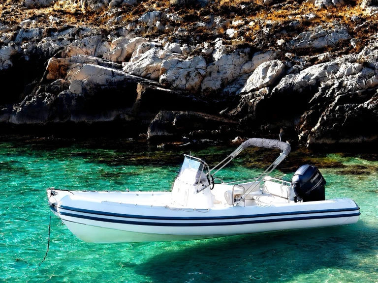 Yacht hire Bormes-les-Mimosas cheap 7 m