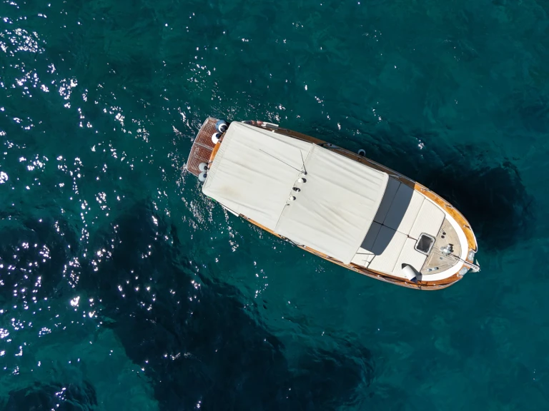 Motorboat to hire Amalfi at the best price