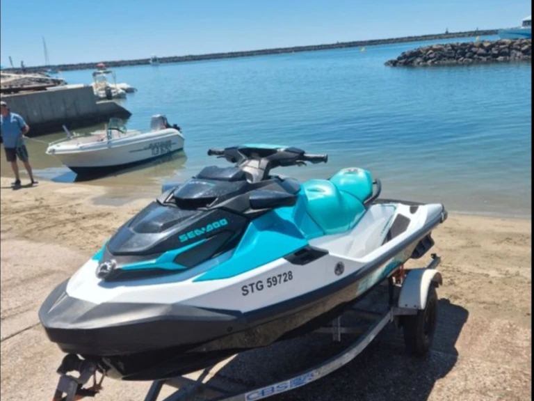 Charter a Sea-Doo GTI in Canet-en-Roussillon on Samboat