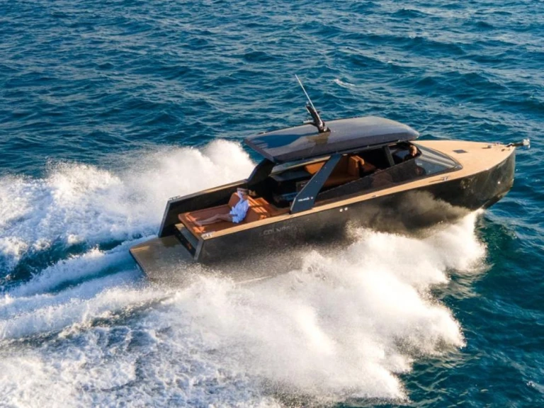 Hire Motorboat with or without skipper Colnago Split