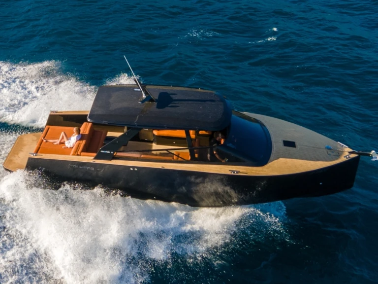 Motorboat to hire Split at the best price