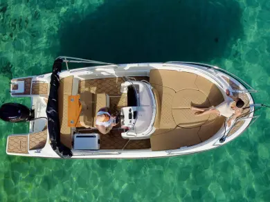 Hire a AQUA S7 Sant Antoni de Portmany