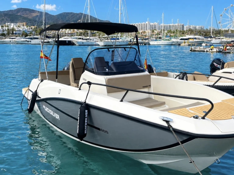 Yacht hire Benalmádena cheap Activ 605 Open