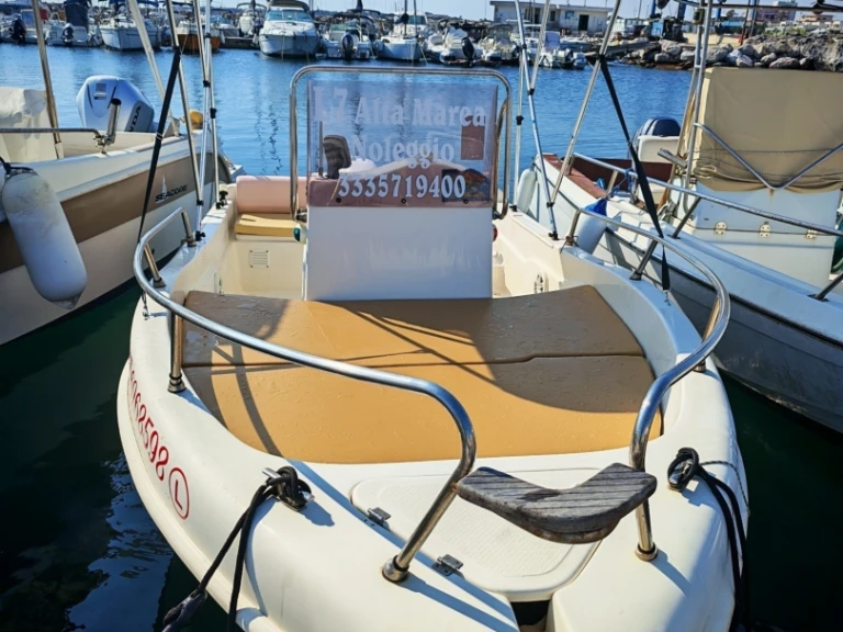 Charter a Sharko 550 in San Foca Marina on Samboat