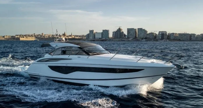 Yacht hire Port de Sitges Aiguadolç cheap Princess V40