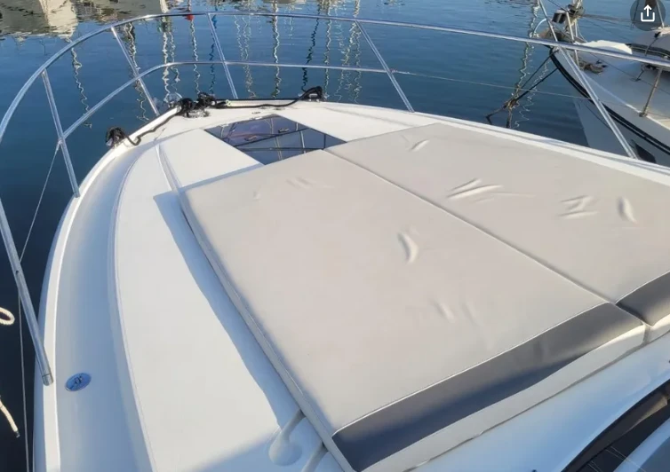 Hire Motorboat Princess with a boat licence
