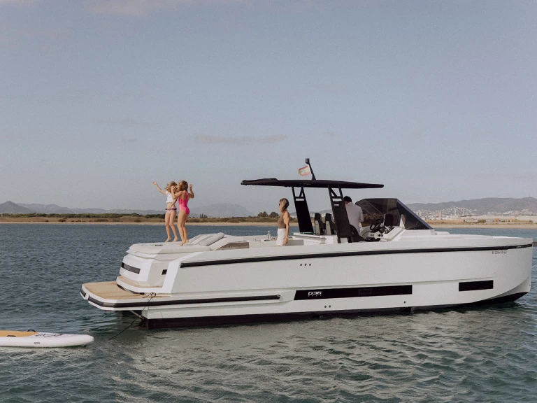 Hire Motorboat with or without skipper DEANTONIO YACHTS Dénia
