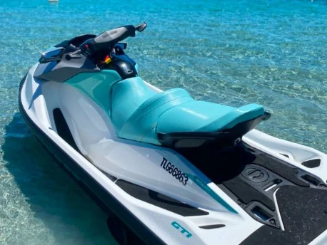 Yacht charter Bormes-les-Mimosas - Sea-Doo GTI 130 on SamBoat