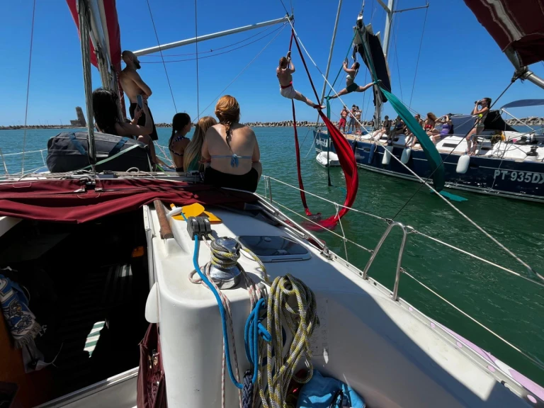 Hire Sailboat Bénéteau with a boat licence