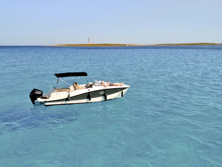 Yacht charter Mahón - Quicksilver Activ 755 Sundeck on SamBoat