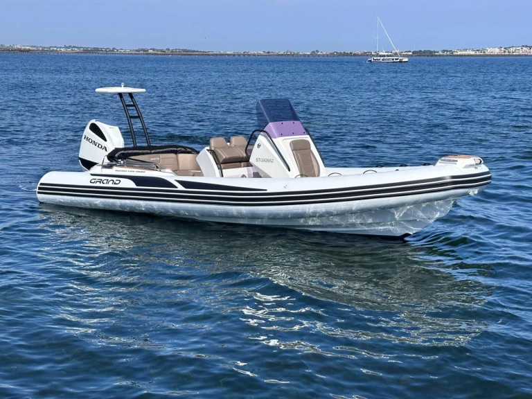 RIB hire in Mèze - Grand Boats golden line G680