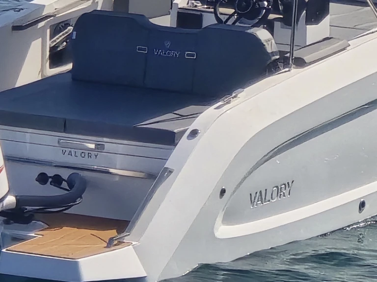 Yacht hire Palma de Mallorca cheap Valori open 