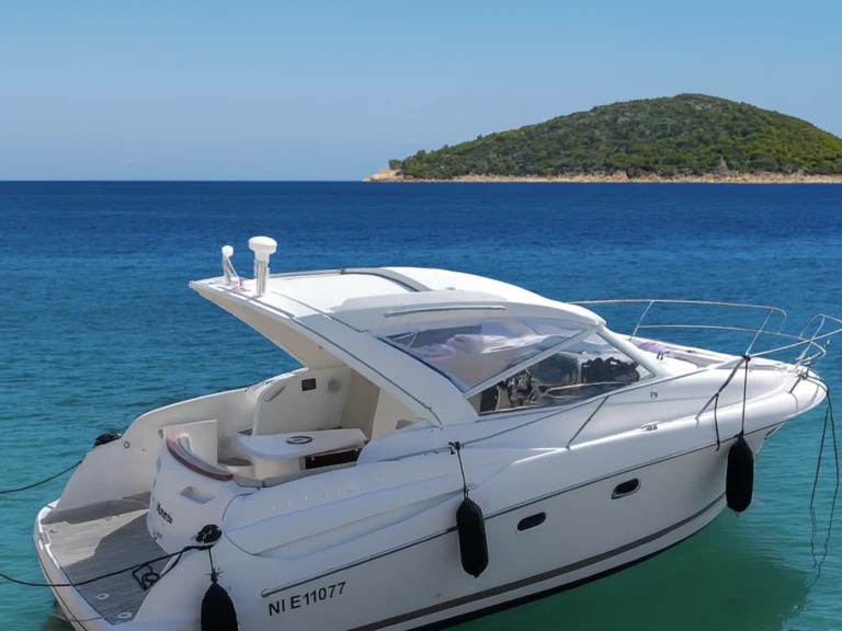 Hire Luxury Yacht with or without skipper Jeanneau Cannes