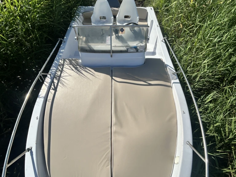 Yacht hire Lacanau cheap 550 BP