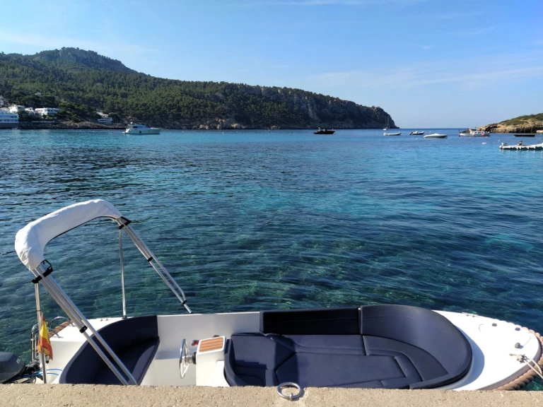 Motorboat hire in Sant Elm - Marion 500 classic