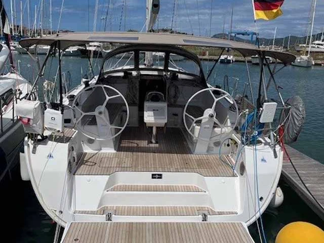 Yacht hire Gouvia cheap Cruiser 46