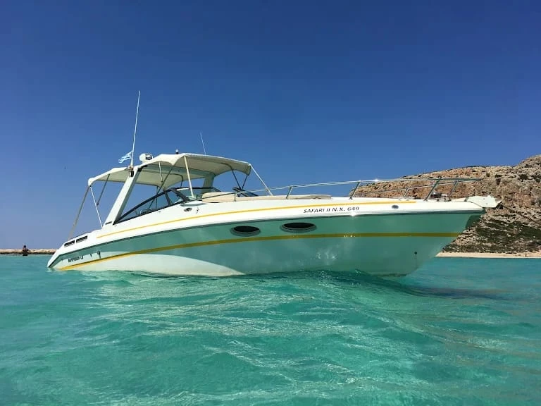Hire a Lambro SUPERONDA Kalyves