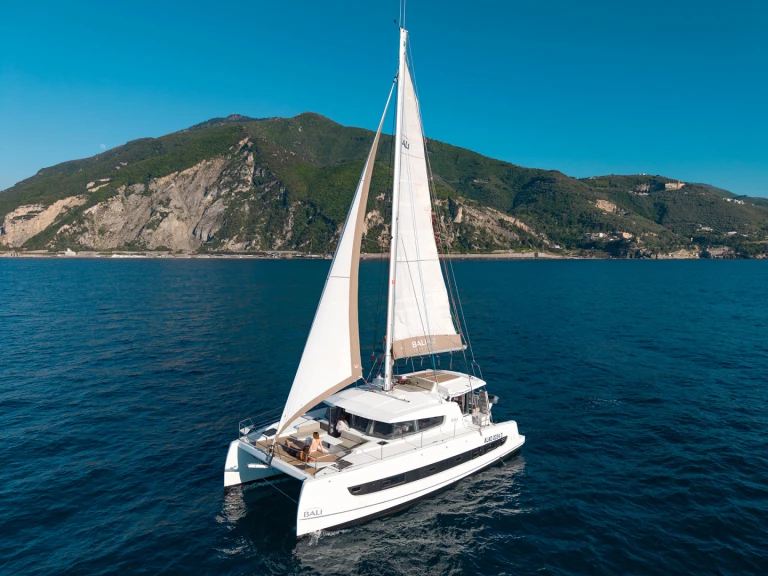 Yacht hire Castellammare di Stabia cheap Bali 4.2