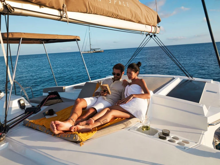 Yacht hire Paraty cheap Bali 4.2