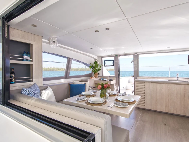 Hire Motorboat with or without skipper Leopard Sant Antoni de Portmany