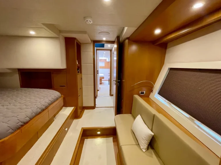 Charter a  Serenity 64 LUXE in Port d'Andratx on Samboat