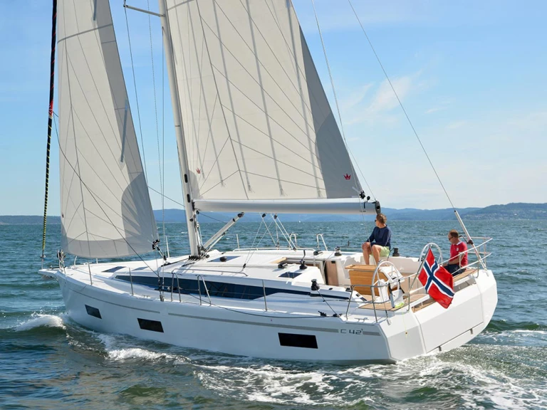 Hire Sailboat with or without skipper Bavaria Gouvia