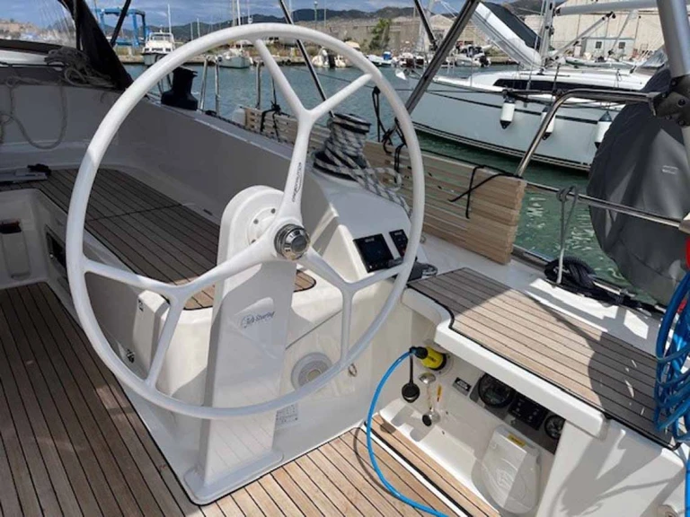 Yacht charter Gouvia - Bavaria Cruiser 46 on SamBoat