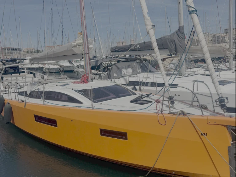 Sailboat to hire Marseille at the best price