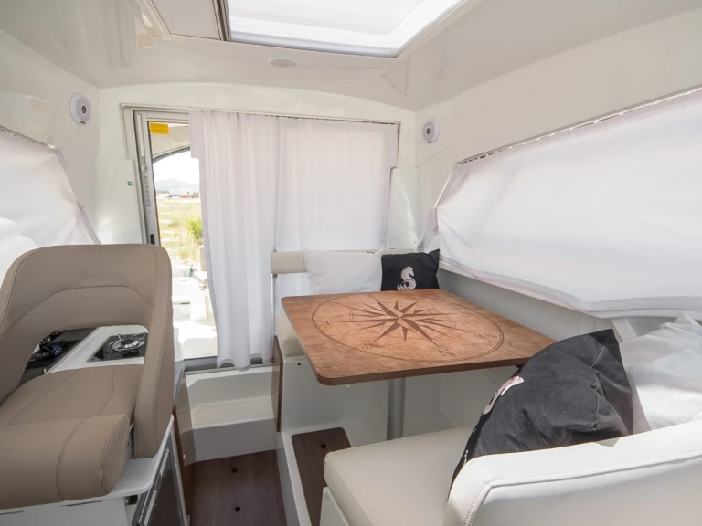 Yacht charter Tribunj - Bénéteau Antares 8 OB on SamBoat