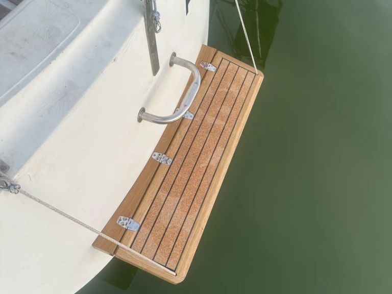 Yacht hire La Grande-Motte cheap Feeling 920