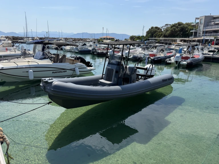 Yacht hire Porto Pollo cheap FISHER 680