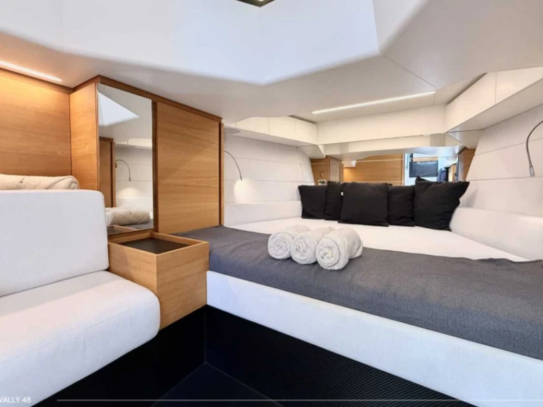 Yacht hire Ibiza Town cheap 48
