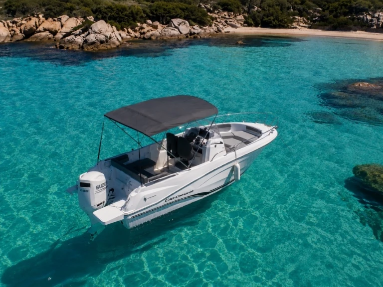 Hire a Jeanneau Cap Camarat 6.5 CC Serie 3 Porto-Vecchio